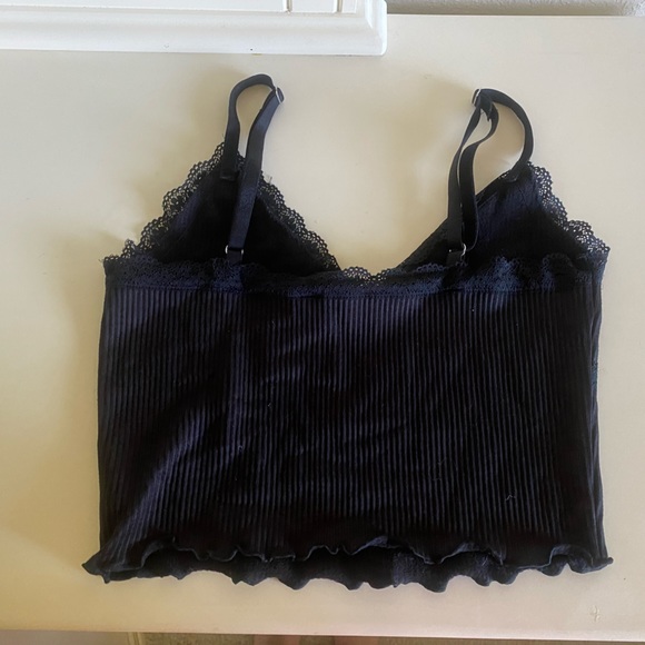 H & M Black Laced Cami Crop Top W/ Adjustable Straps - Picture 3 of 3